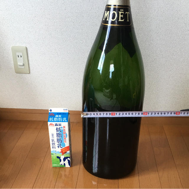 MOËT & CHANDON - 【超特大】モエ・エ・シャンドン 12L ディスプレイボトルの通販 by koma's shop|モエエシャンドン ならラクマ MOËT & CHANDON - 【超特大】モエ・エ・シャンドン 12L ディスプレイボトルの通販 by koma's shop|モエエシャンドン ならラクマ