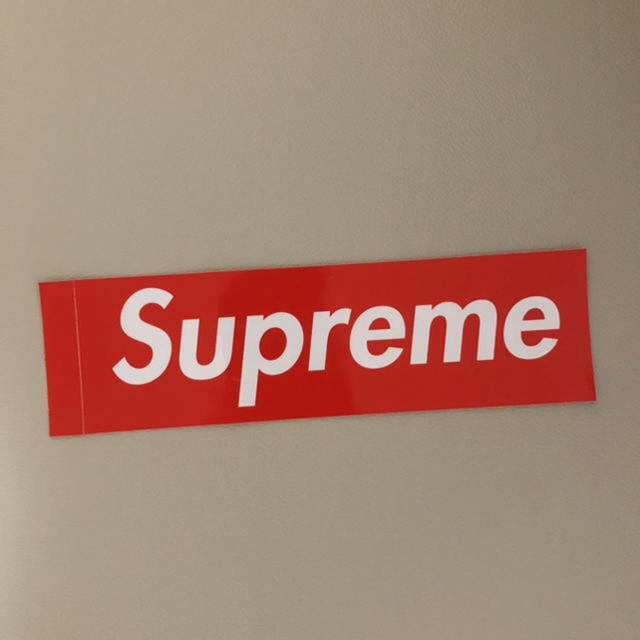 supremeステッカー