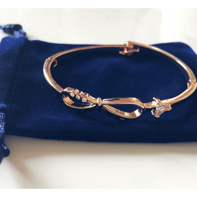 再入荷！CZダイヤモンド 18K Rose Gold リボン ブレスレット レディースのアクセサリー(ブレスレット/バングル)の商品写真