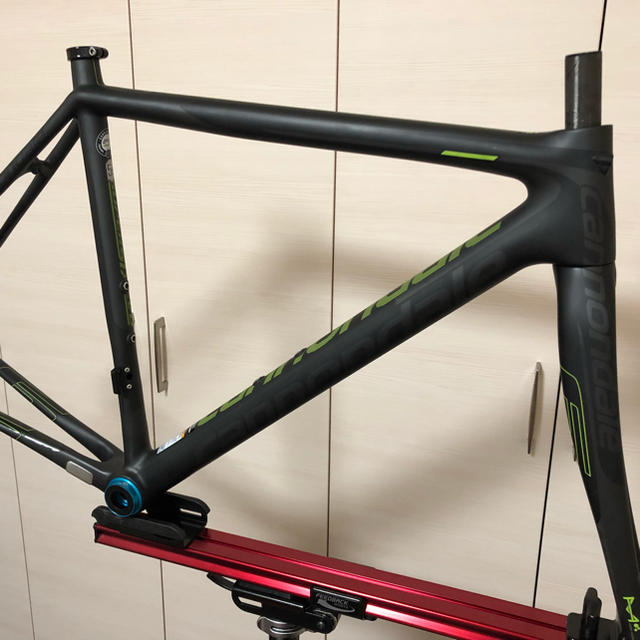 Cannondale(キャノンデール)のSUPERSIX EVO Hi-MOD Japan Cup優勝チームサイン入り スポーツ/アウトドアの自転車(自転車本体)の商品写真