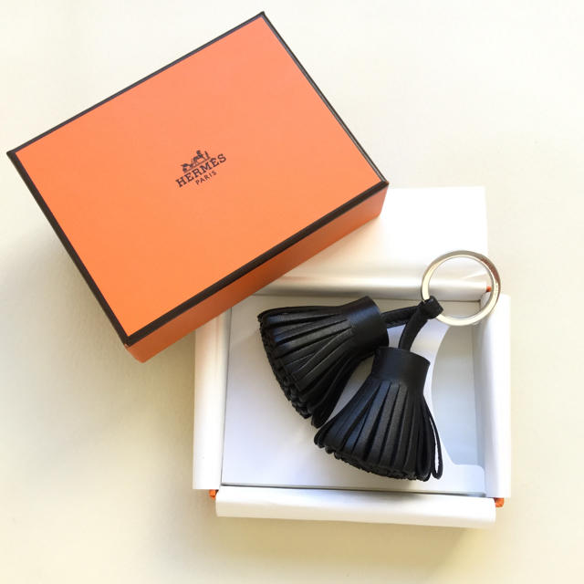 在庫有り お買い得 HERMESカルメンウノドス | alamiah.edu.sa