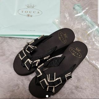 トッカ(TOCCA)の【新品】TOCCA　サンダル(サンダル)