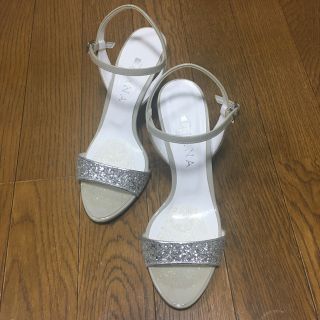 ダイアナ(DIANA)のDIANA サンダル 美品 シルバー 箱なし(サンダル)