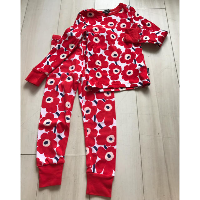 marimekko 子供服 4Y 未着用ウニッコ柄パジャマ