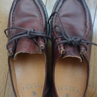VALUNI 「チロリアンシューズ」ブラウン(ローファー/革靴)