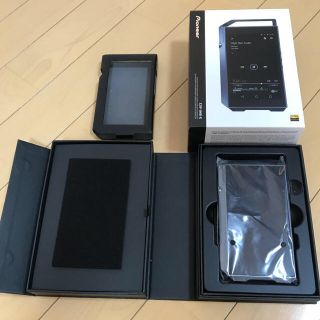 パイオニア(Pioneer)のXDP-100R-K 黒 革カバーと64GBのマイクロSD付き(ポータブルプレーヤー)