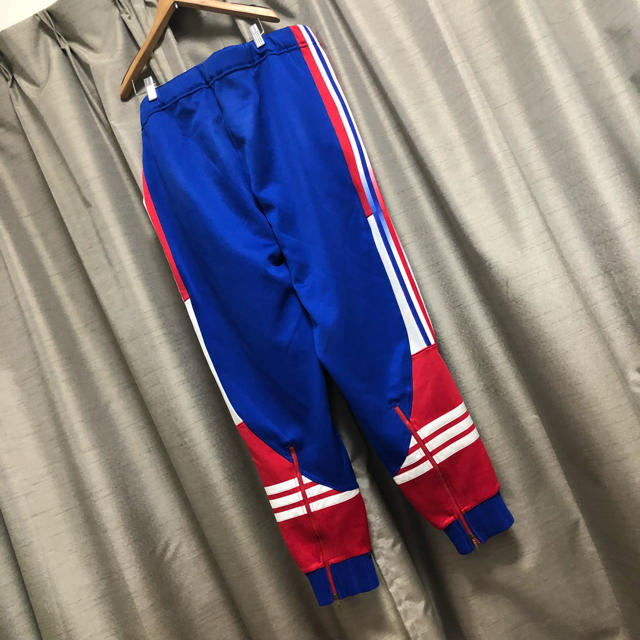 adidas サイドライン トラック ジャージ パンツ 古着 ビッグ 青 ブルー