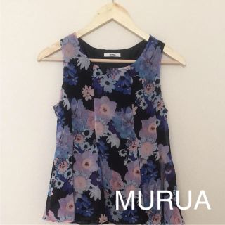 ムルーア(MURUA)のMURUA 花柄トップス(シャツ/ブラウス(半袖/袖なし))