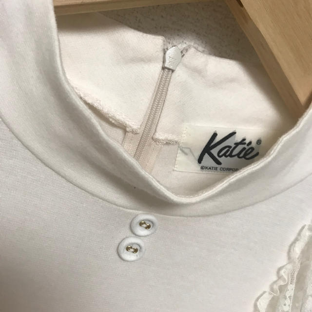 Katie(ケイティー)のkatie ワンピース レディースのワンピース(ひざ丈ワンピース)の商品写真