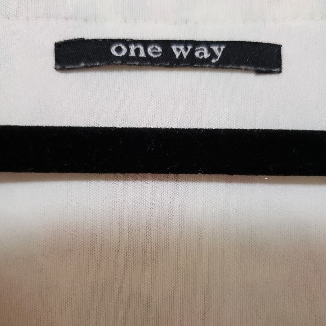 one*way(ワンウェイ)の期間限定値下げ☆　美品☆　one way　花柄　ガーリーチュニック レディースのトップス(チュニック)の商品写真