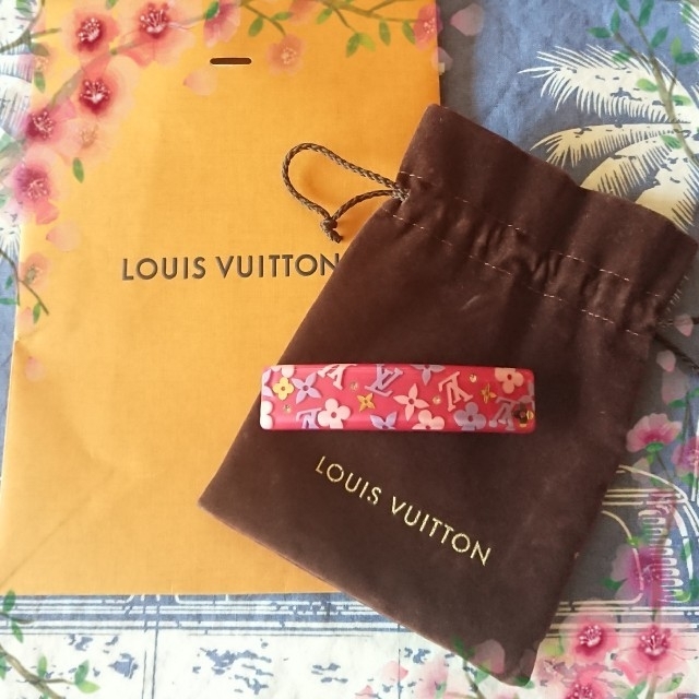 LOUIS VUITTON(ルイヴィトン)のルイヴィトン♡バレッタ🌺新品🌼正規品✨ レディースのヘアアクセサリー(バレッタ/ヘアクリップ)の商品写真