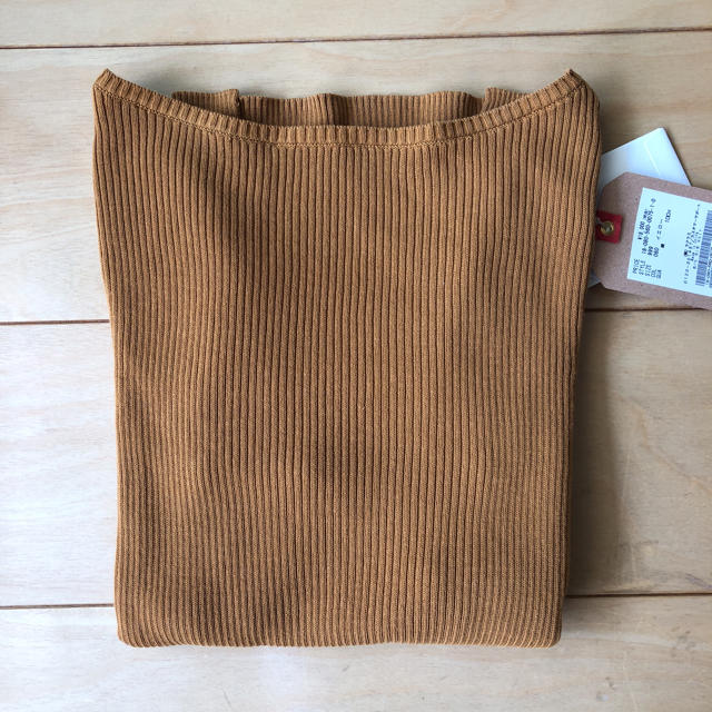 L'Appartement DEUXIEME CLASSE(アパルトモンドゥーズィエムクラス)のアパルトモン ボートネック RIB KNIT 最終お値下げ レディースのトップス(カットソー(半袖/袖なし))の商品写真