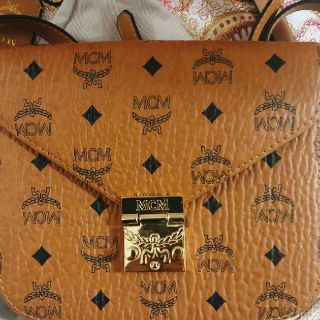 エムシーエム(MCM)のMCM  Patricia Visetos  お財布ショルダーバッグ(ショルダーバッグ)