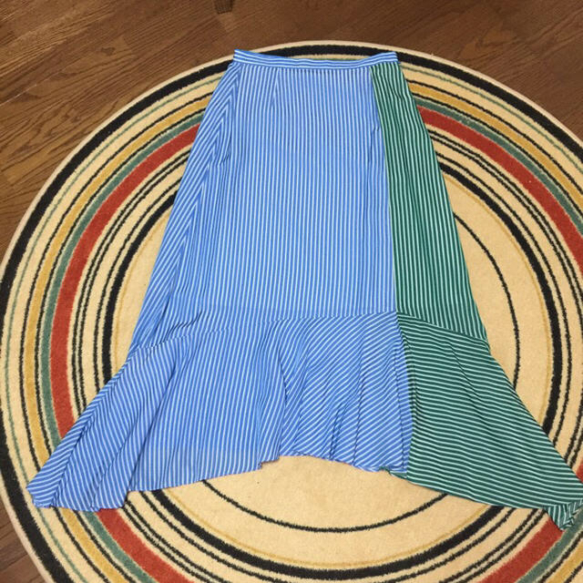 LE CIEL BLEU(ルシェルブルー)のルシェルブルー 配色ストライプ アシンメトリー フレアスカート レディースのスカート(ロングスカート)の商品写真