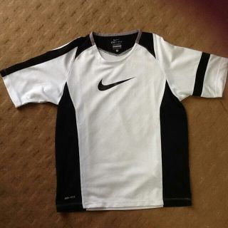 ナイキ(NIKE)のNIKE  DRI-FIT Tシャツ  Sサイズ(Tシャツ/カットソー)