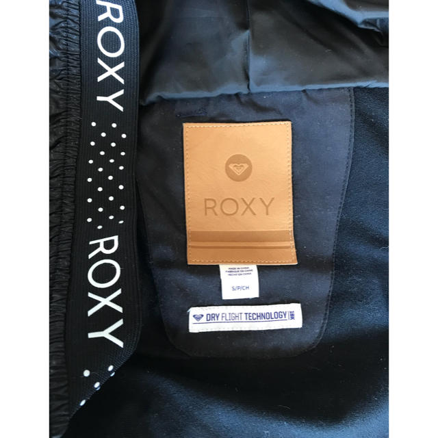Roxy(ロキシー)のROXYボードウェア（ayaka5840様） スポーツ/アウトドアのスノーボード(ウエア/装備)の商品写真