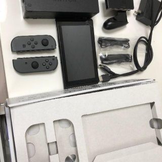 Nintendo Switch グレー 本体 美品 送料無料(家庭用ゲーム機本体)