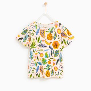 ザラ(ZARA)のフラワー柄プリントTシャツ(Tシャツ/カットソー)