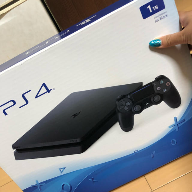 プレステ４ PS4 新品未使用