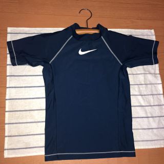 ナイキ(NIKE)のNIKE(ナイキ) KIDS ショートスリーブUVラッシュガード M(水着)