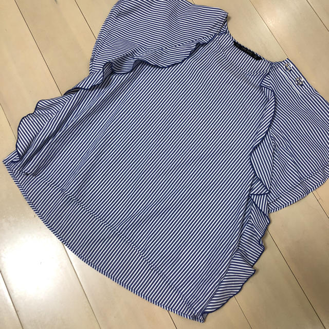 ZARA(ザラ)のザラ ストライプトップス レディースのトップス(シャツ/ブラウス(半袖/袖なし))の商品写真