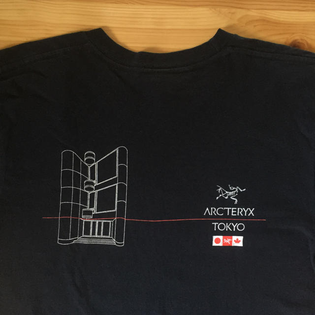 ARC'TERYX(アークテリクス)の【SALE】 ARC'TERYX 銀座店オープン記念Tシャツ メンズのトップス(Tシャツ/カットソー(半袖/袖なし))の商品写真