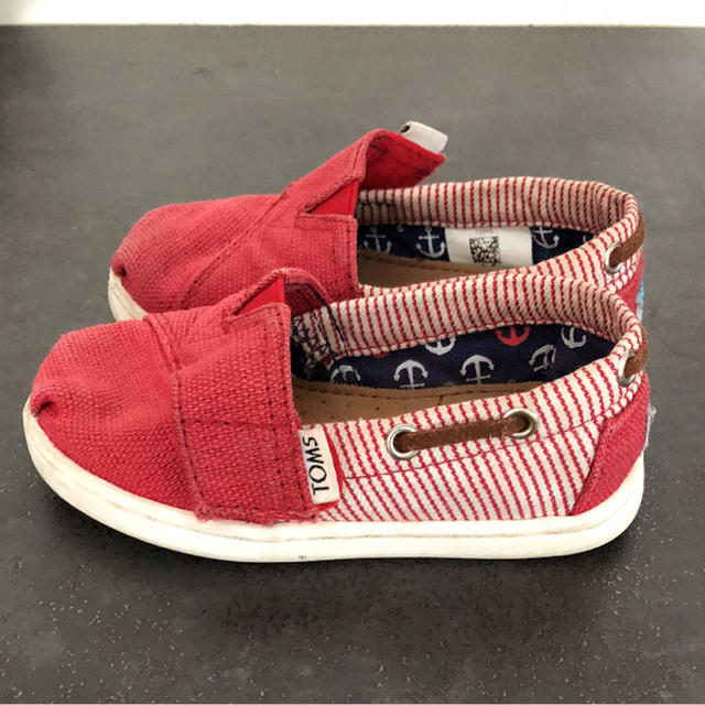 TOMS(トムズ)の専用 ☆トムズ ベビー スリッポン キッズ/ベビー/マタニティのベビー靴/シューズ(~14cm)(スリッポン)の商品写真