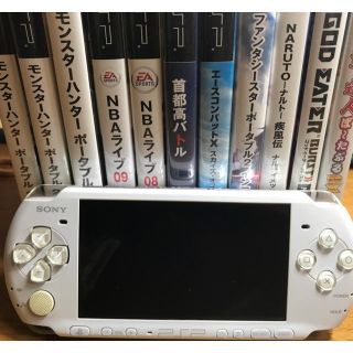 プレイステーションポータブル(PlayStation Portable)のPSP3000 ＋ ソフト(携帯用ゲーム機本体)