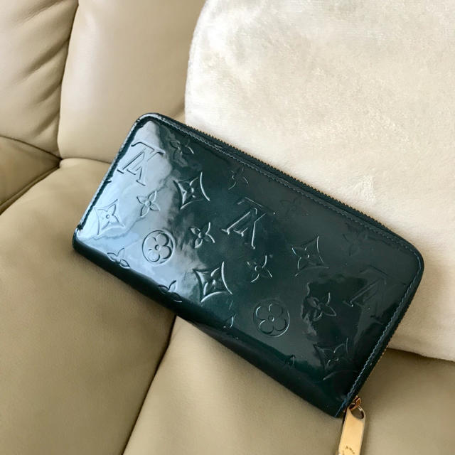 LOUIS VUITTON - ルイヴィトン♡ヴェルニ ジッピーウォレット♡長財布♡緑 グリーンの通販 by S's shop｜ルイヴィトンならラクマ