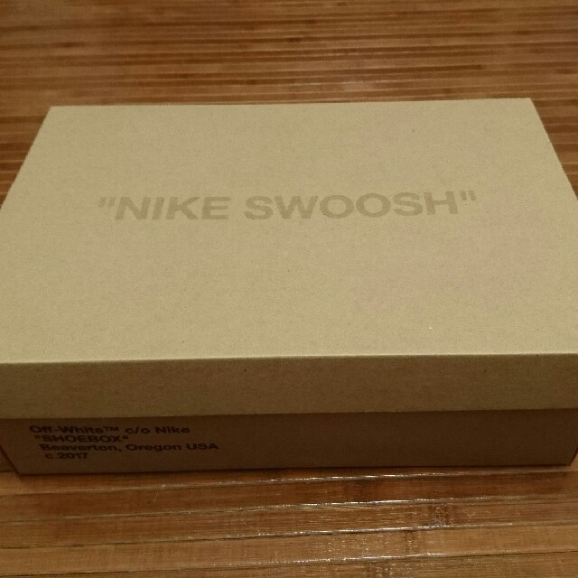 OFF-WHITE(オフホワイト)の【送料込み】エアプレスト NIKE オフホワイト The10 28cm メンズの靴/シューズ(スニーカー)の商品写真