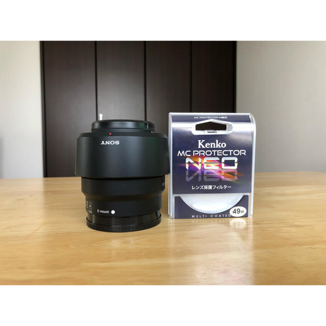 さんすたフリマ】美品SONY FE 50mm F1.8 おまけ付き! スマホ/家電 ...