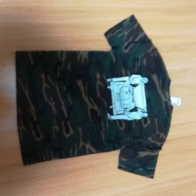 UNDEFEATED(アンディフィーテッド)のundefeated tee カモ メンズのトップス(Tシャツ/カットソー(半袖/袖なし))の商品写真