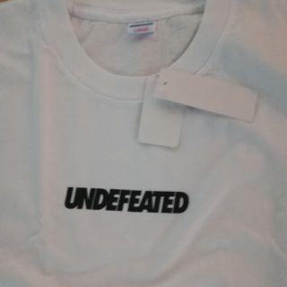 アンディフィーテッド(UNDEFEATED)のUndefeated tee(Tシャツ/カットソー(半袖/袖なし))