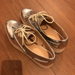 ザラ(ZARA)のZARA シルバースニーカー(スニーカー)