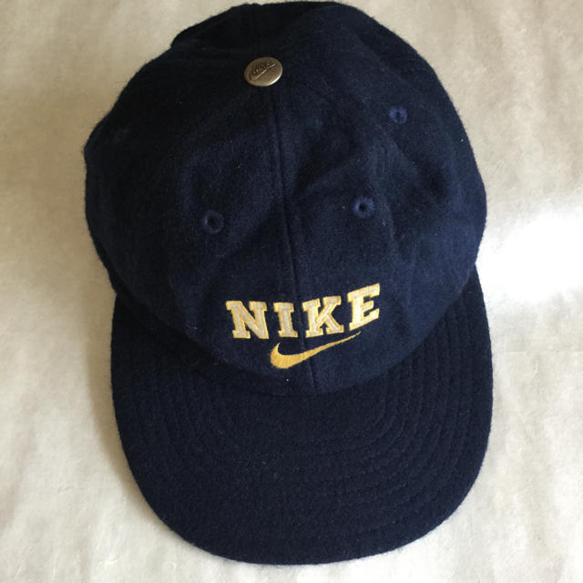 NIKE(ナイキ)のナイキ 美品 キャップ ユースサイズ  キッズ/ベビー/マタニティのこども用ファッション小物(帽子)の商品写真