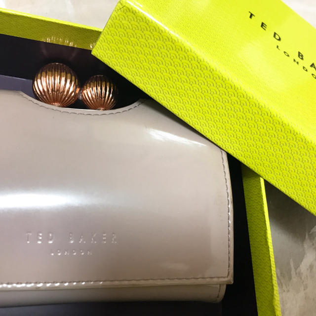 TED BAKER(テッドベイカー)のTed Baker 財布 レディースのファッション小物(財布)の商品写真