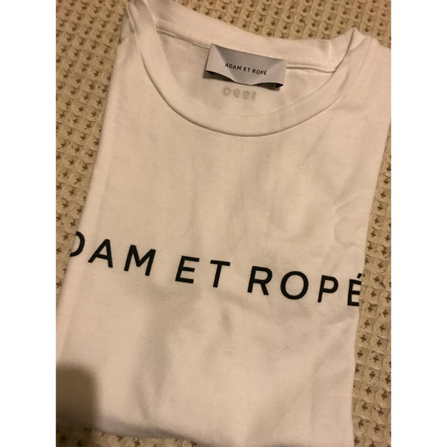 Adam et Rope'(アダムエロぺ)のアダムエロぺ☆ロゴTシャツ 美品 レディースのトップス(Tシャツ(半袖/袖なし))の商品写真