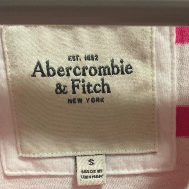 Abercrombie&Fitch(アバクロンビーアンドフィッチ)のAbercrombie&Fitch アバクロ ボーダーTシャツ S レディースのトップス(Tシャツ(半袖/袖なし))の商品写真