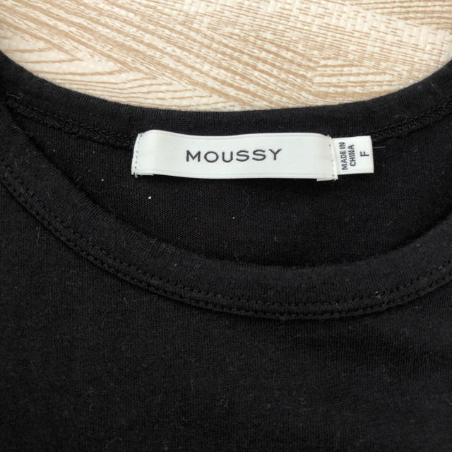 moussy(マウジー)のmoussy 半袖 Tシャツで レディースのトップス(Tシャツ(半袖/袖なし))の商品写真