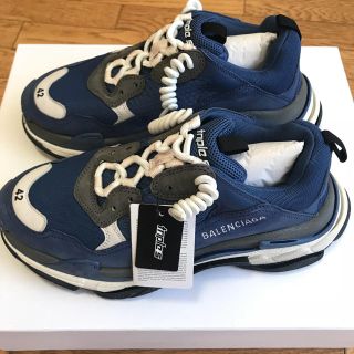 バレンシアガ(Balenciaga)のいっちー様 専用 BALENCIAGA triple s 42(スニーカー)