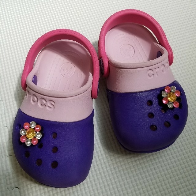 crocs(クロックス)のクロックスサンダル C5 キッズ/ベビー/マタニティのベビー靴/シューズ(~14cm)(サンダル)の商品写真