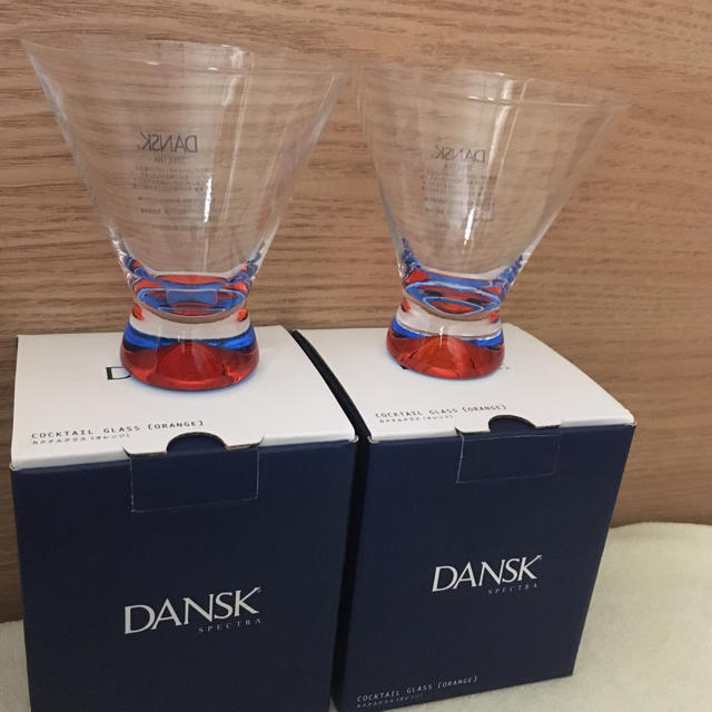 DANSK(ダンスク)のDANSK新品未使用箱入スペクトラペアカクテルグラス🍸❤️ インテリア/住まい/日用品のキッチン/食器(グラス/カップ)の商品写真