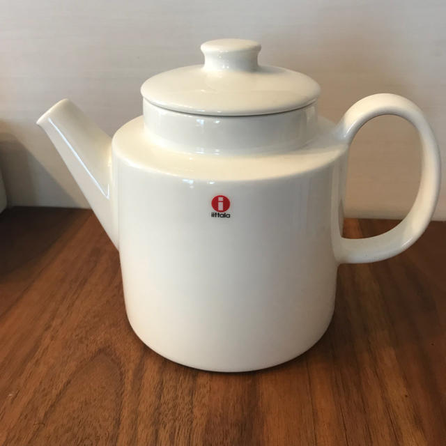 iittala(イッタラ)の未使用 イッタラ ティーマ ティーポット インテリア/住まい/日用品のキッチン/食器(食器)の商品写真