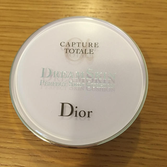 Dior(ディオール)のディオール クッションファンデ ケース コスメ/美容のベースメイク/化粧品(ファンデーション)の商品写真