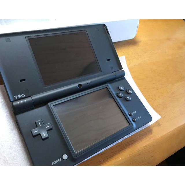 ニンテンドーDS(ニンテンドーDS)のニンテンドーDSi ＋ ソフト エンタメ/ホビーのゲームソフト/ゲーム機本体(携帯用ゲーム機本体)の商品写真