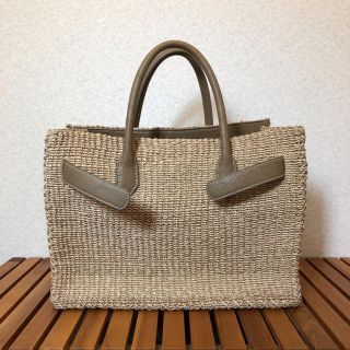 【超美品】☆SEA　シー：かごバッグ　グレージュ系　Ｍサイズ