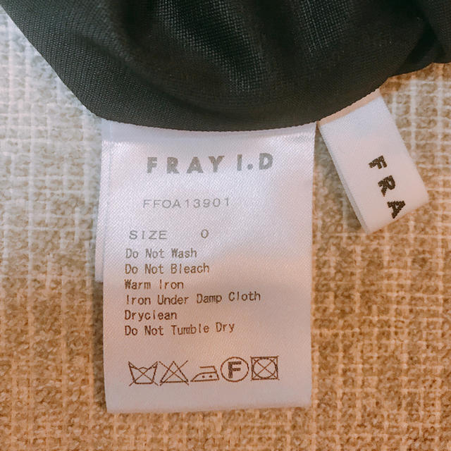 FRAY I.D(フレイアイディー)のFRY I.Dのシースルー黒ワンピース（インナー付き） レディースのワンピース(ひざ丈ワンピース)の商品写真