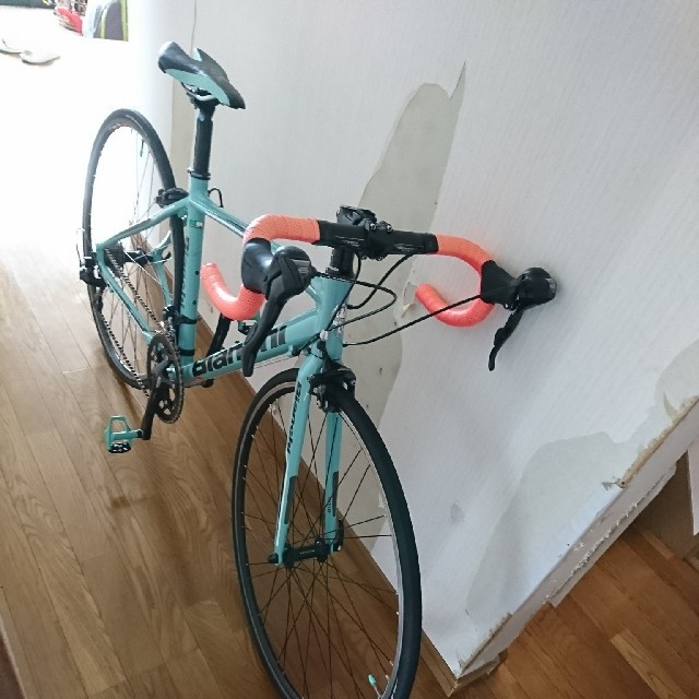 Bianchi(ビアンキ)のBianchi Via Nirone7 sora 2016 size46 スポーツ/アウトドアの自転車(自転車本体)の商品写真