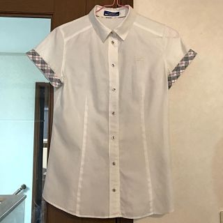 バーバリーブルーレーベル(BURBERRY BLUE LABEL)のBURBERRY バーバリーブルーレーベル 白シャツ(シャツ/ブラウス(半袖/袖なし))