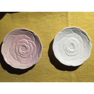 フェリシモ(FELISSIMO)の薔薇の小皿(食器)